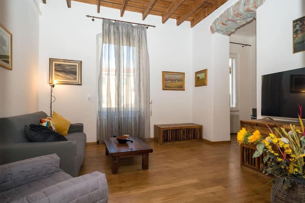 דירות לה ספציה A Casa Di Ce' מראה חיצוני תמונה